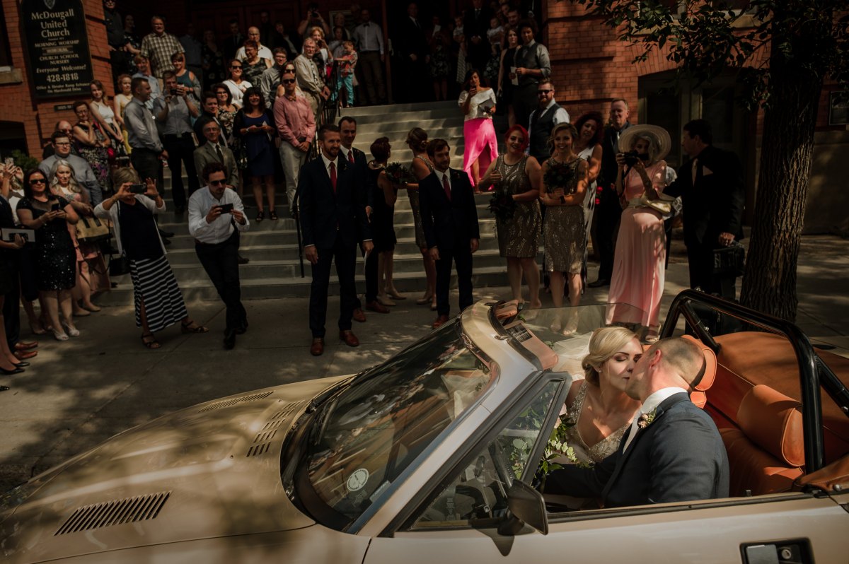 Pros and cons of having an unplugged wedding&nbsp;ceremony